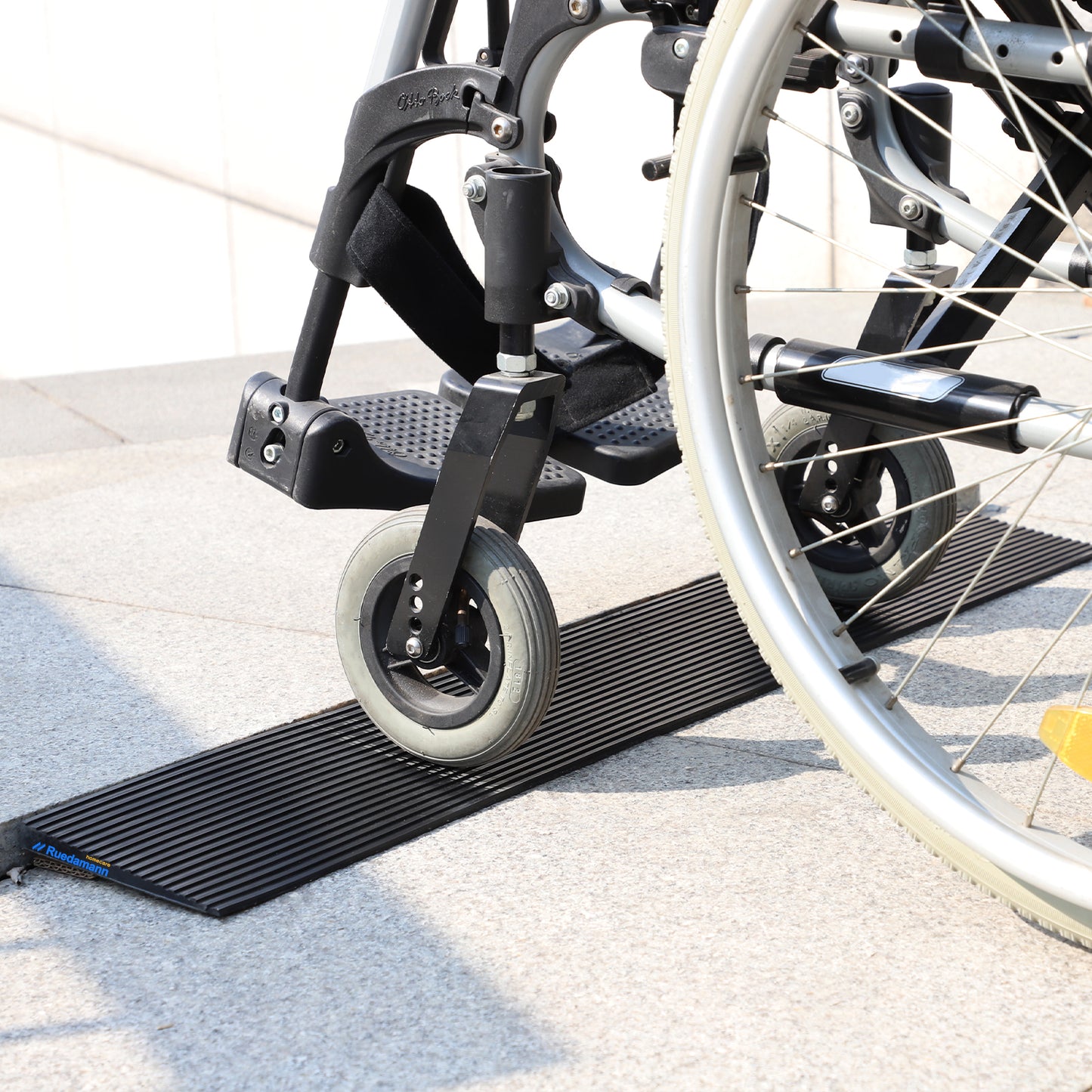 Ruedamann 35.4"W Rubber Threshold Ramp, Cuttable, 1500 lbs,Outdoor and Indoor